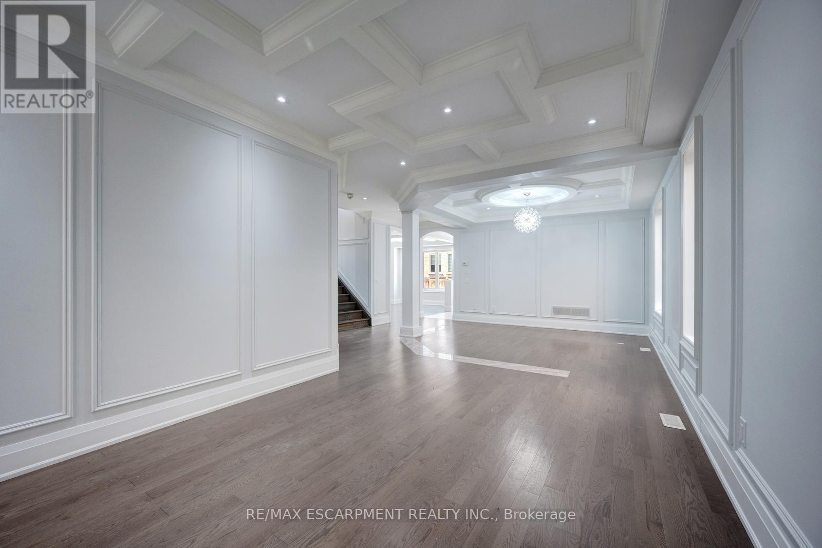 47 Monument Trail, Brampton, Ontario  L7A 4M9 - Photo 4 - W13001784