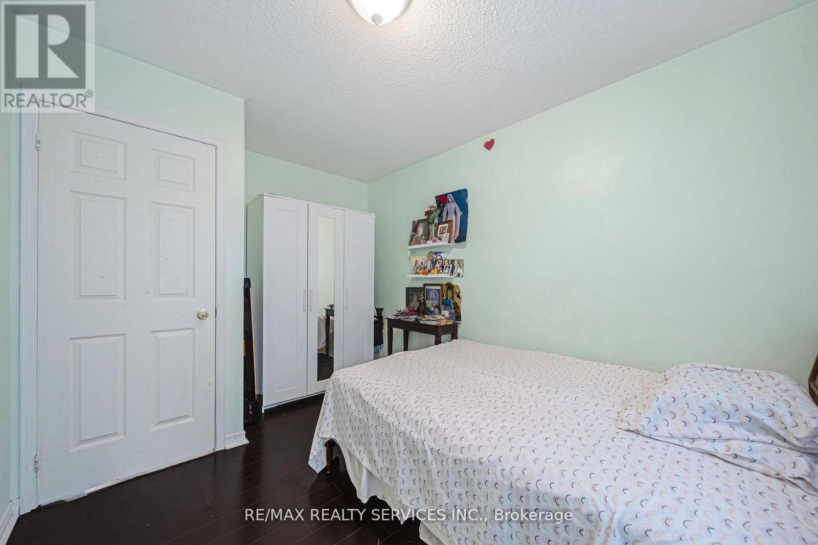 27 Suncrest Drive, Brampton, Ontario  L6X 4L5 - Photo 30 - W13001822