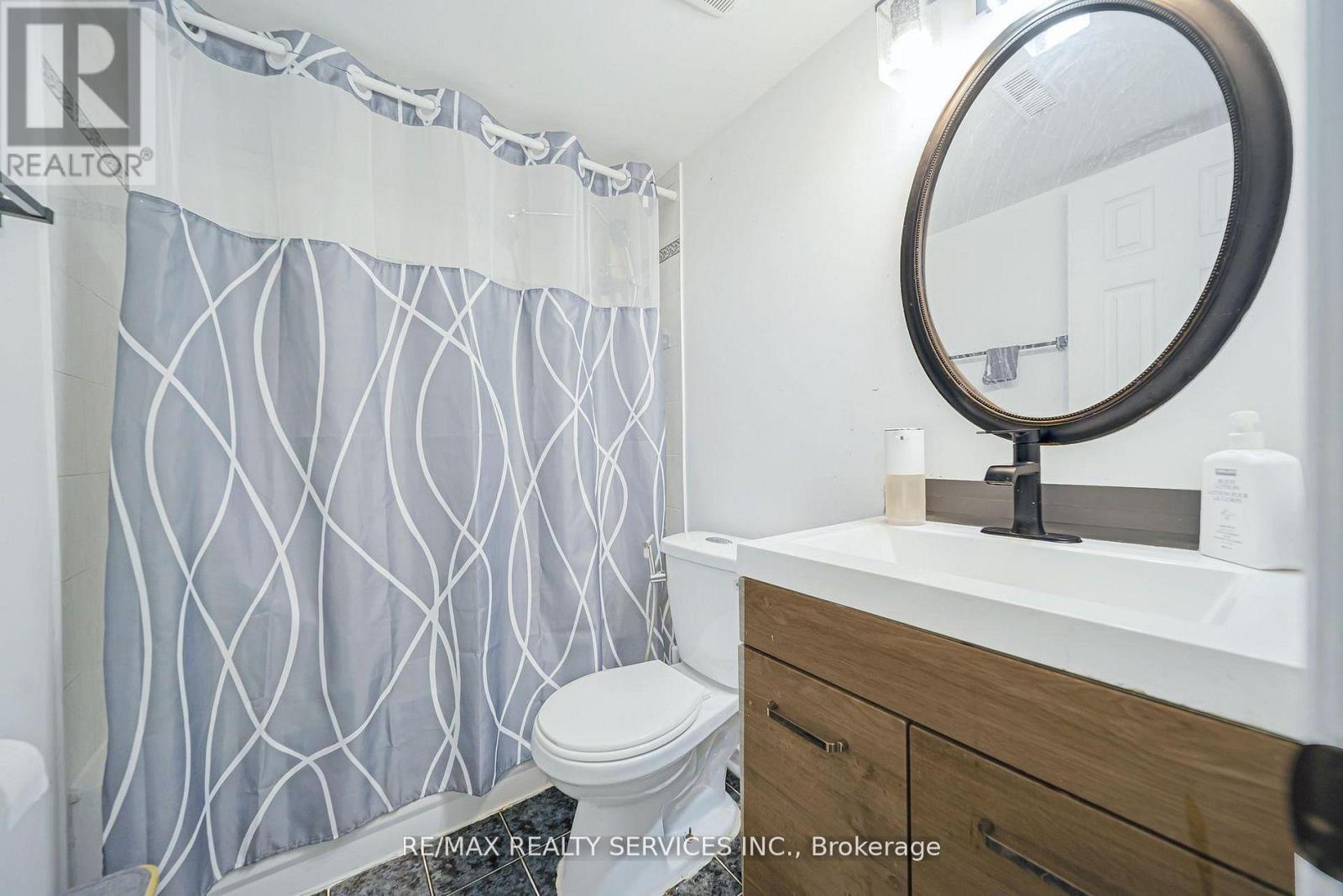 27 Suncrest Drive, Brampton, Ontario  L6X 4L5 - Photo 34 - W13001822