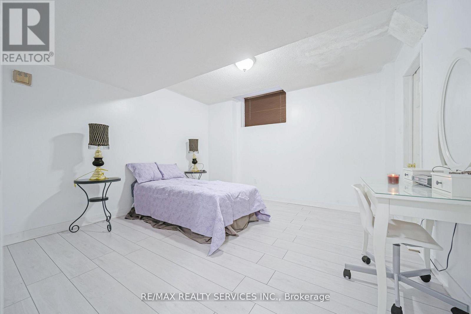 27 Suncrest Drive, Brampton, Ontario  L6X 4L5 - Photo 41 - W13001822