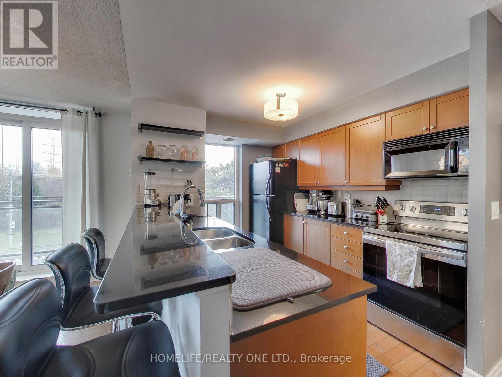 303 - 2119 Lakeshore Boulevard W, Toronto, Ontario  M8V 4E8 - Photo 32 - W13001836