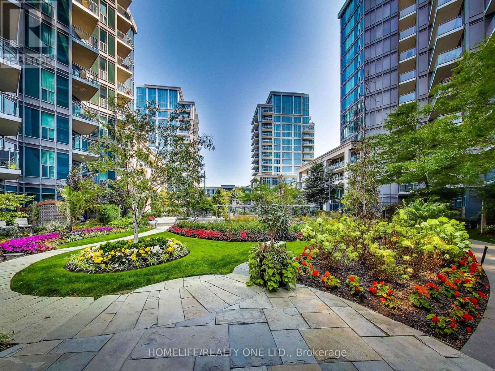 303 - 2119 Lakeshore Boulevard W, Toronto, Ontario  M8V 4E8 - Photo 5 - W13001836