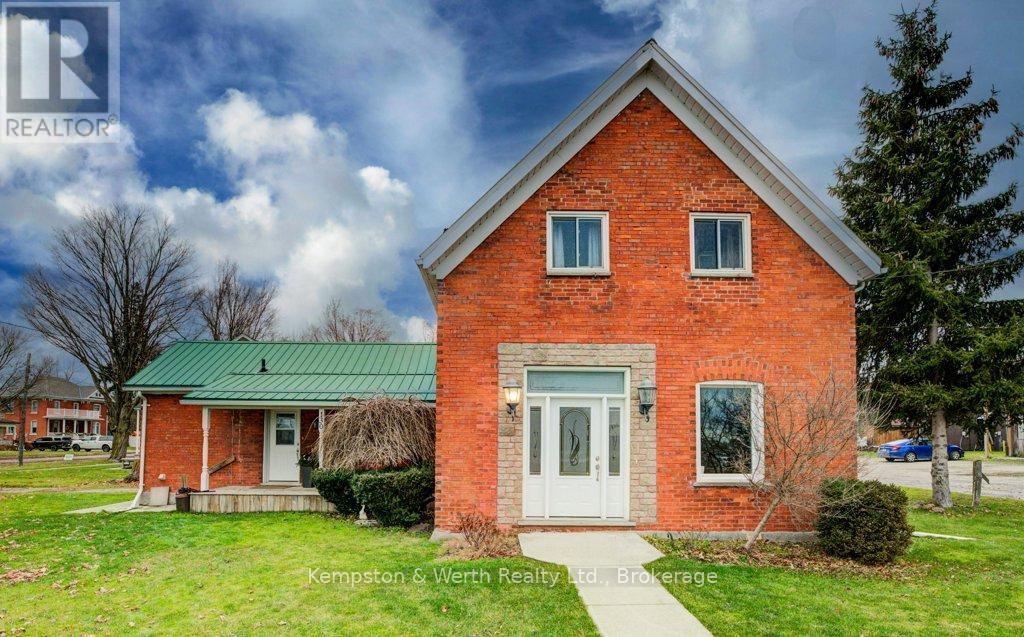 130 Arthur Street, North Perth, Ontario  N0G 1B0 - Photo 2 - X12580892