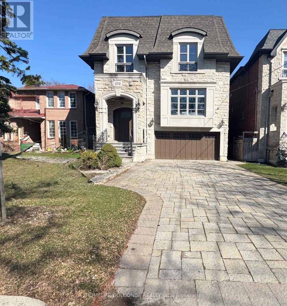 272 BYNG AVENUE, Toronto, Ontario