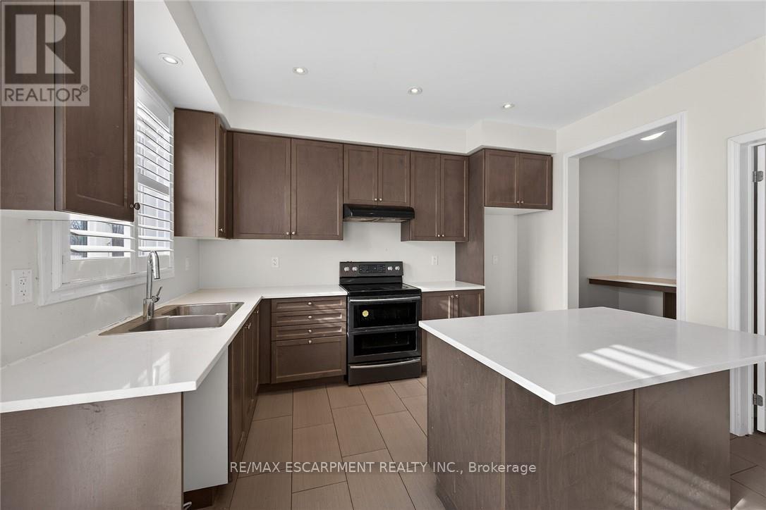 17 Larry Crescent, Haldimand, Ontario N3W 0B2 - Photo 14 - X12801018