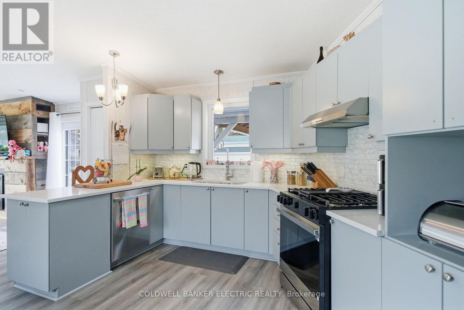 7 Homewood Avenue, Kawartha Lakes, Ontario  K9V 0H5 - Photo 6 - X12989826