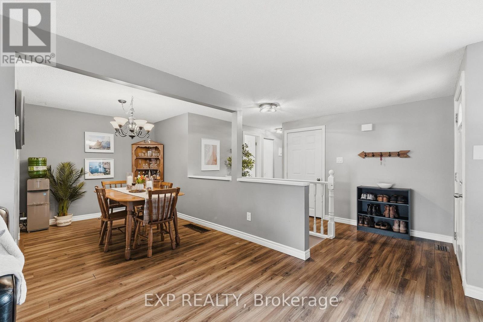 160 Carter Crescent, Cambridge, Ontario N1R 6A9 - Photo 8 - X12995688