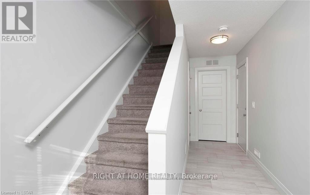 62 - 3025 Singleton Avenue, London South, Ontario  N6L 0E6 - Photo 3 - X13001580