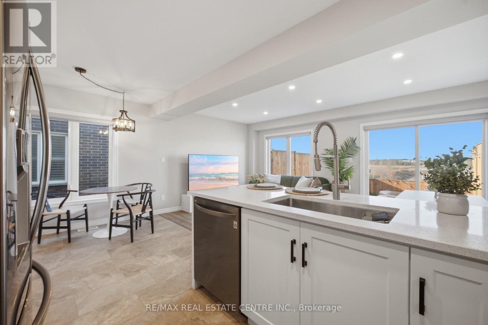 56 Miranda Path, Woolwich, Ontario  N3B 0A1 - Photo 18 - X13001840