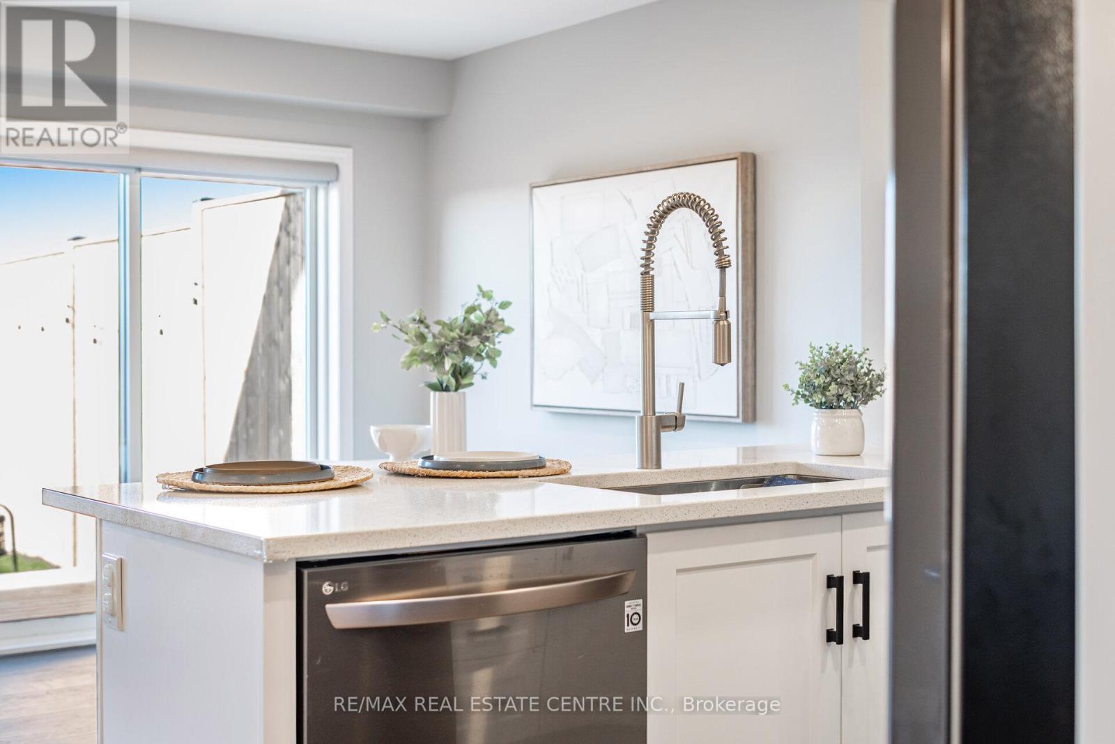 56 Miranda Path, Woolwich, Ontario  N3B 0A1 - Photo 30 - X13001840