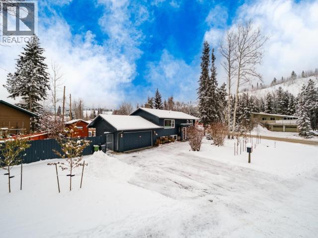 68 Klondike Road, Whitehorse, Yukon Y1A 3M1 - Photo 3 - 17177