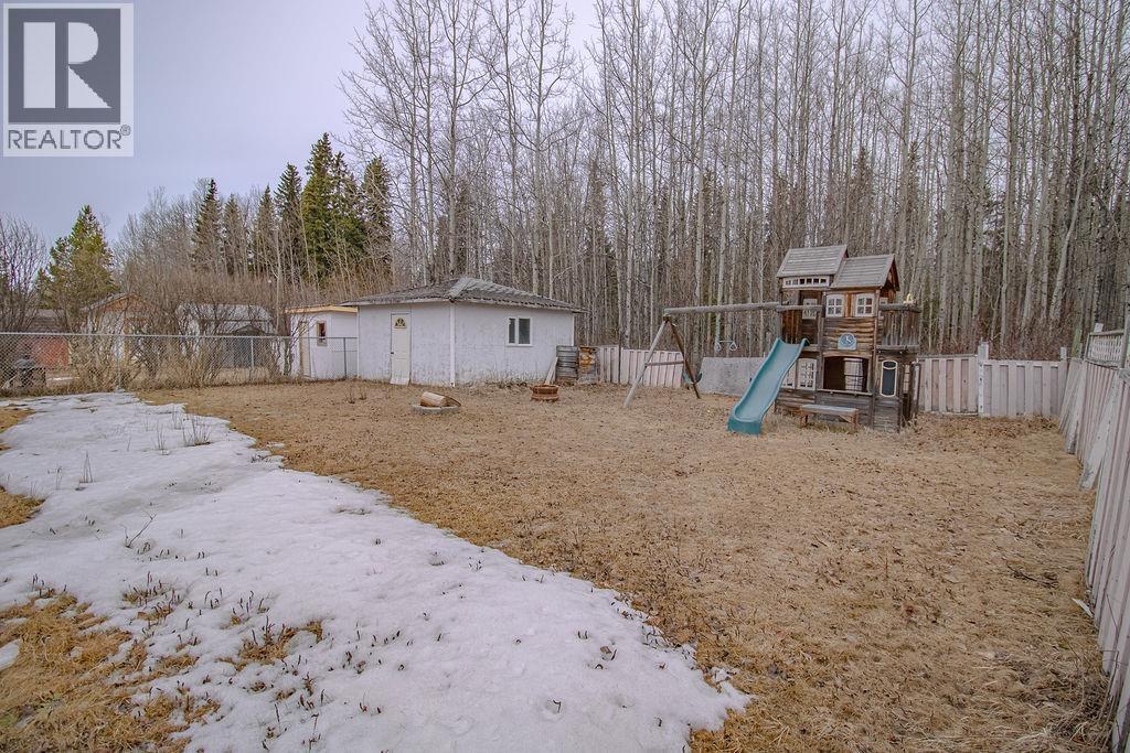 252 Elm Street, Fort St. James, British Columbia  V0J 1P0 - Photo 6 - R3111108