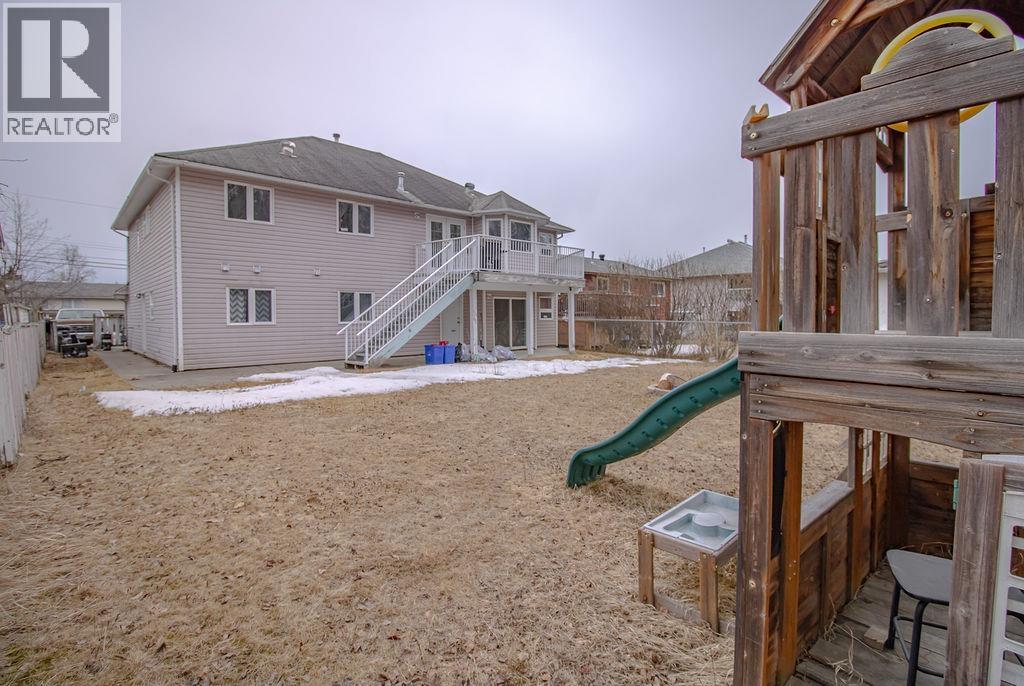 252 Elm Street, Fort St. James, British Columbia  V0J 1P0 - Photo 7 - R3111108