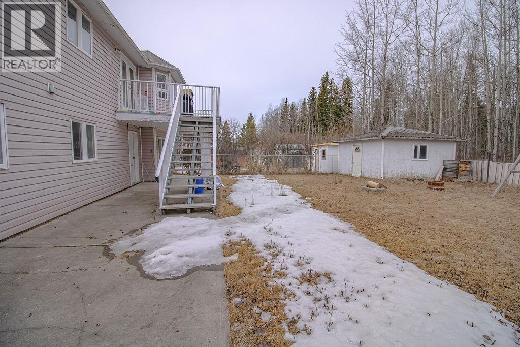 252 Elm Street, Fort St. James, British Columbia  V0J 1P0 - Photo 5 - R3111108