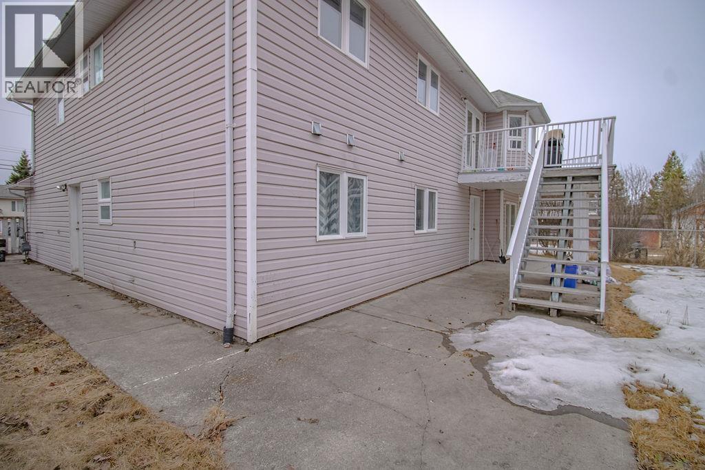 252 Elm Street, Fort St. James, British Columbia  V0J 1P0 - Photo 4 - R3111108