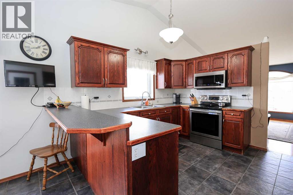 50 Donald Close, Red Deer, Alberta  T4P 3E7 - Photo 8 - A2300883