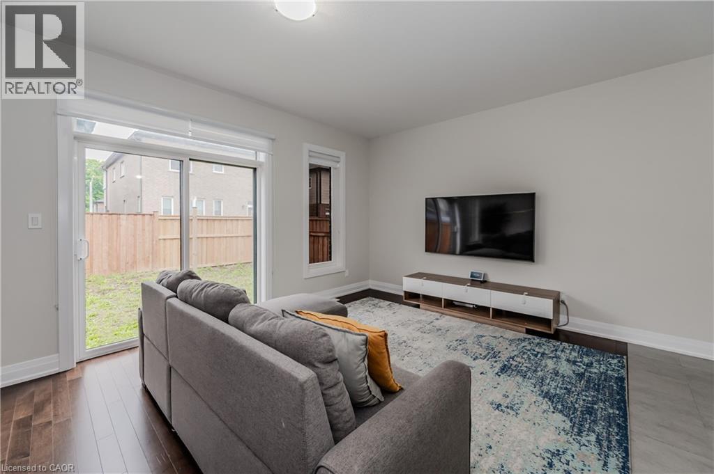 119 Monarch Woods Drive, Kitchener, Ontario  N2P 0K2 - Photo 12 - 40821070