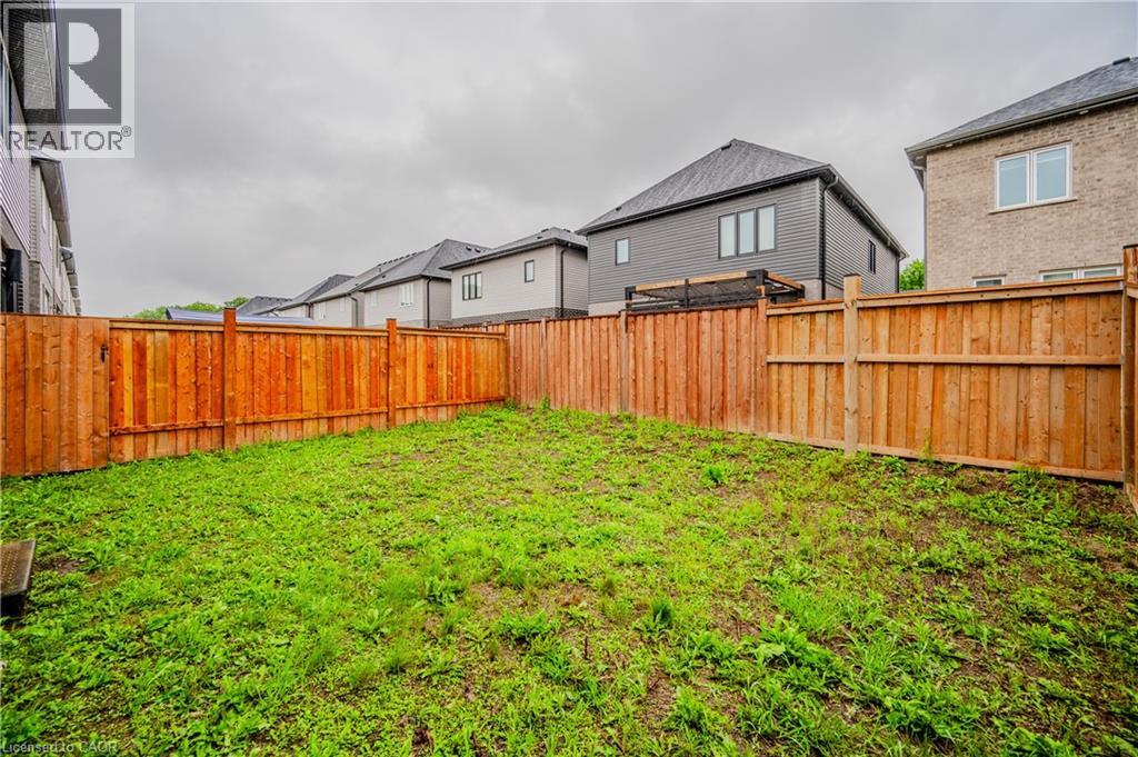 119 Monarch Woods Drive, Kitchener, Ontario  N2P 0K2 - Photo 46 - 40821070