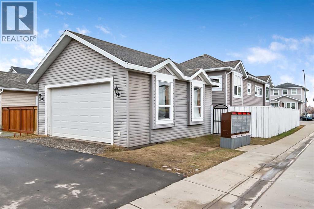 14 Sunrise Crescent Ne, High River, Alberta  T1V 1B9 - Photo 2 - A2293456