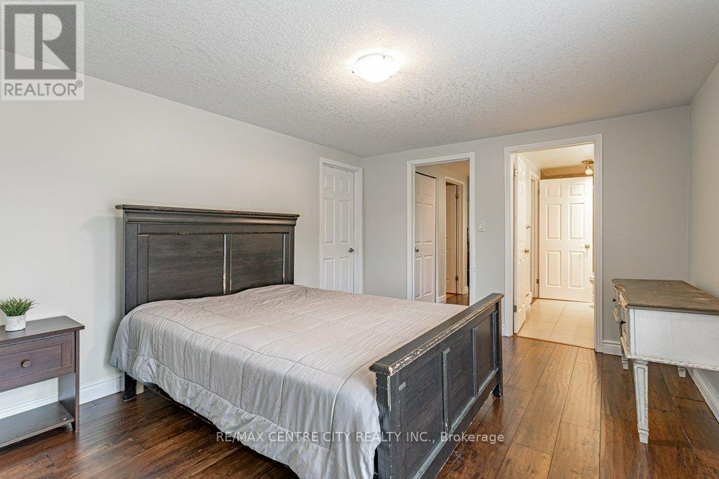 194 Commissioners Road E, London South, Ontario  N6C 2T1 - Photo 32 - X13001954