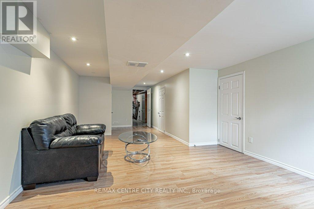 194 Commissioners Road E, London South, Ontario  N6C 2T1 - Photo 35 - X13001954