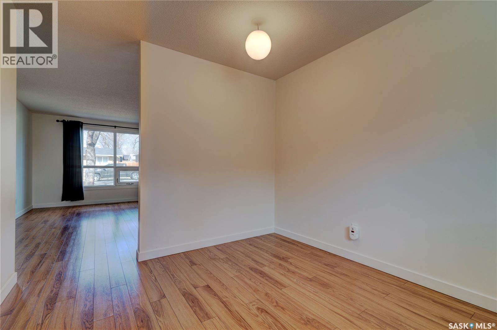 25 Spruceview Road, Regina, Saskatchewan  S4R 0E1 - Photo 14 - SK032929