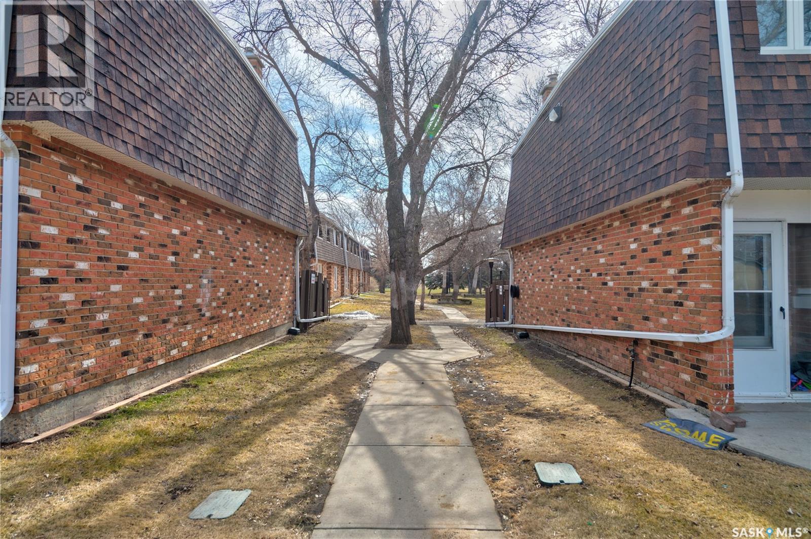 25 Spruceview Road, Regina, Saskatchewan  S4R 0E1 - Photo 30 - SK032929