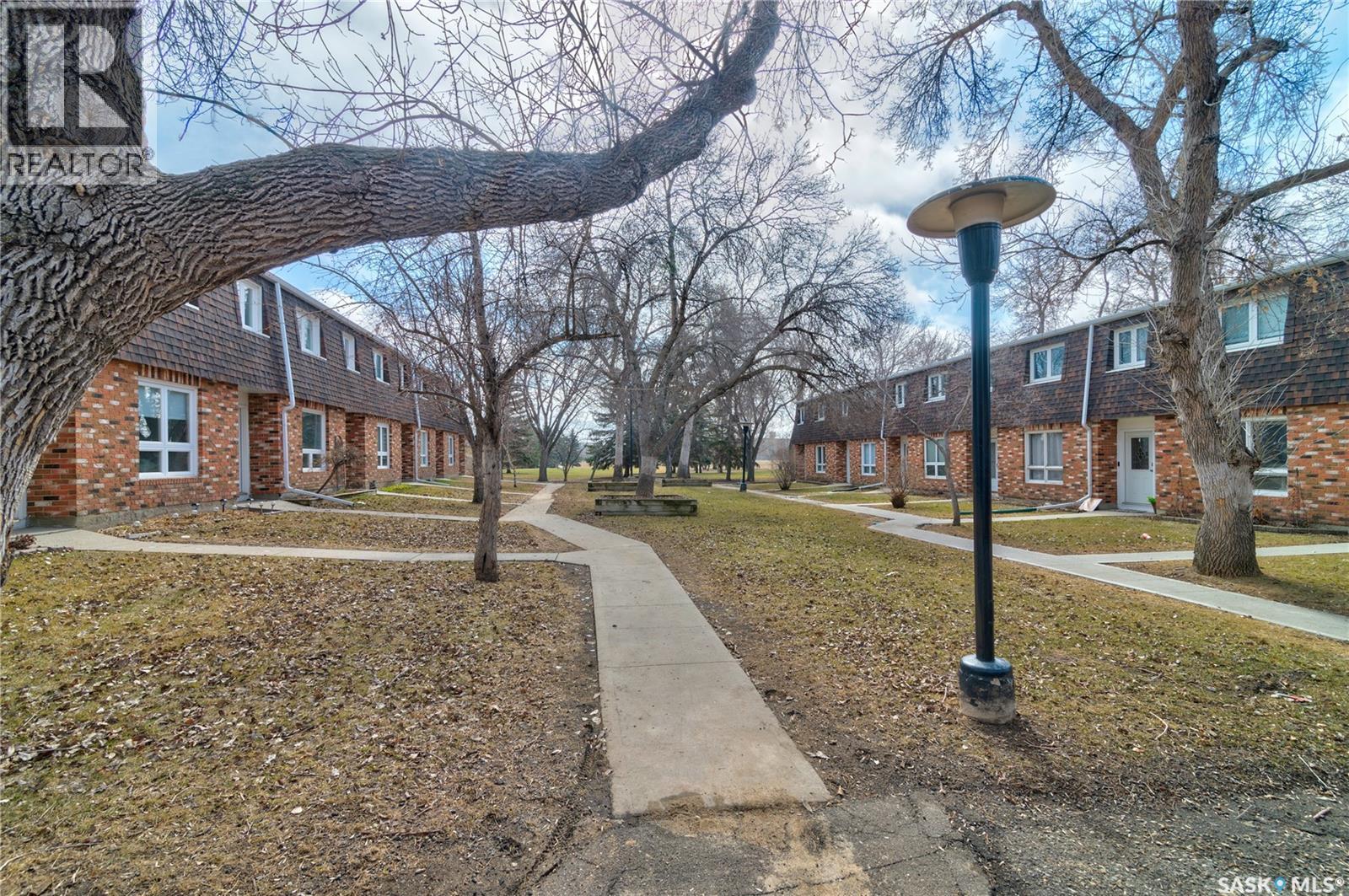 25 Spruceview Road, Regina, Saskatchewan  S4R 0E1 - Photo 31 - SK032929