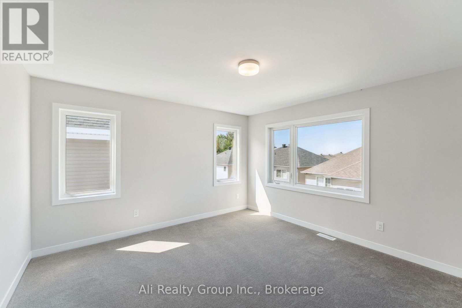 309 Falsetto Street, Ottawa, Ontario  K1W 0S5 - Photo 19 - X13001902