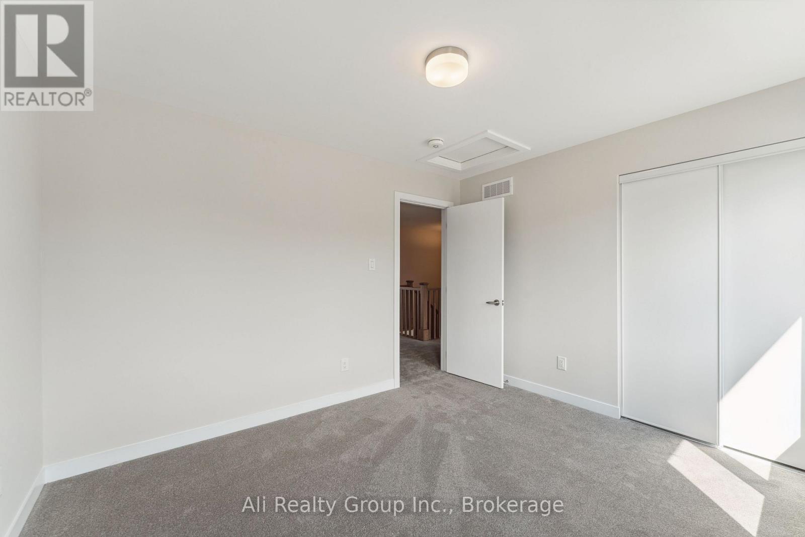 309 Falsetto Street, Ottawa, Ontario  K1W 0S5 - Photo 35 - X13001902