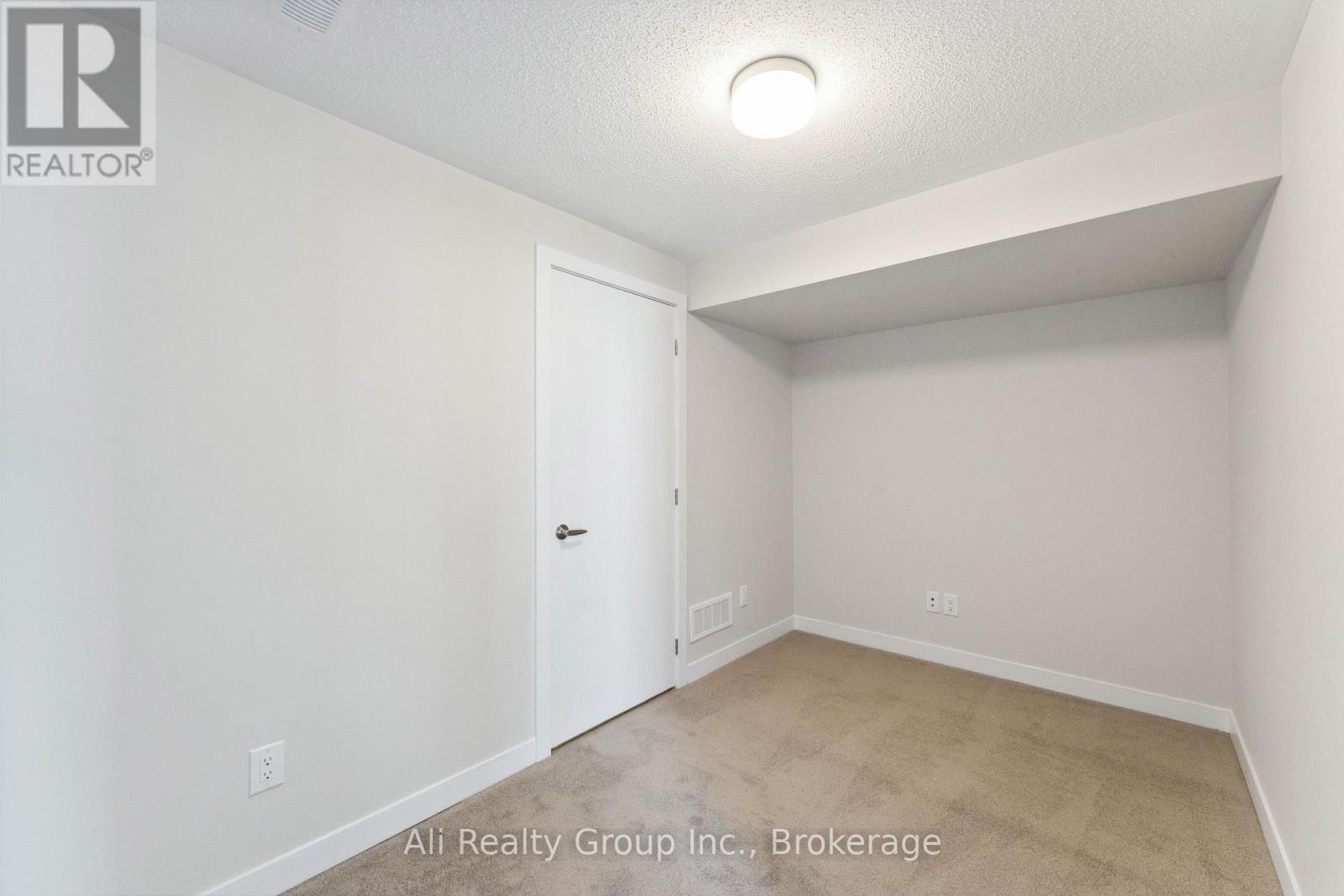 309 Falsetto Street, Ottawa, Ontario  K1W 0S5 - Photo 38 - X13001902