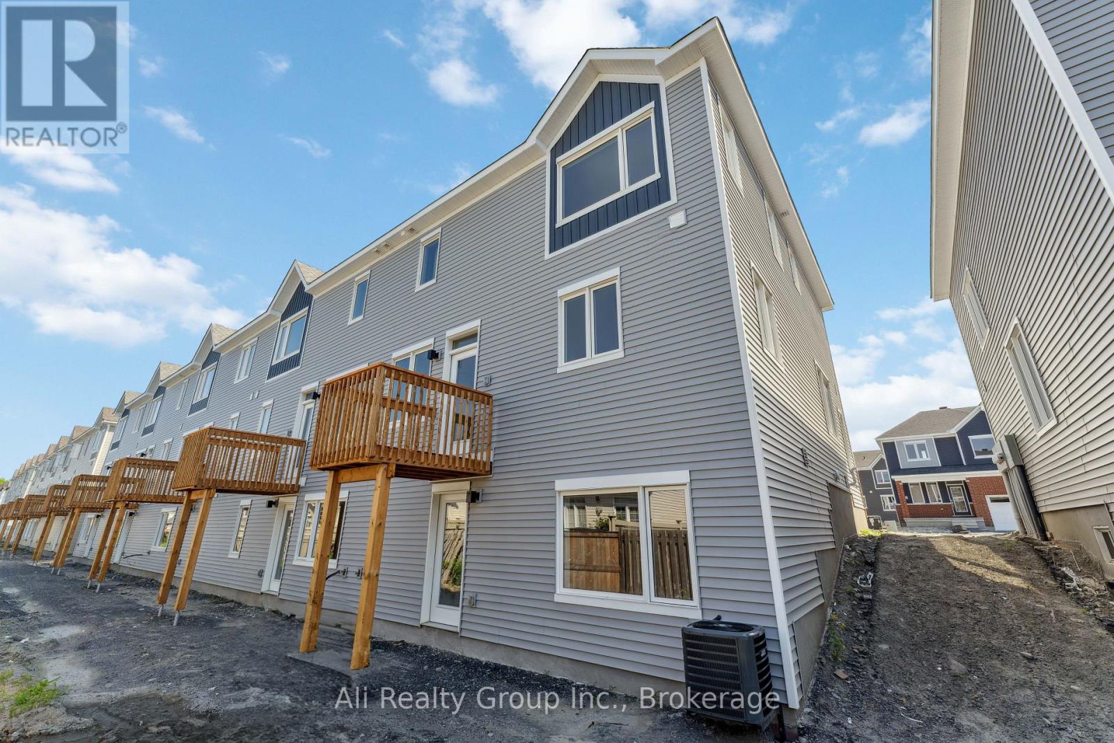 309 Falsetto Street, Ottawa, Ontario  K1W 0S5 - Photo 43 - X13001902