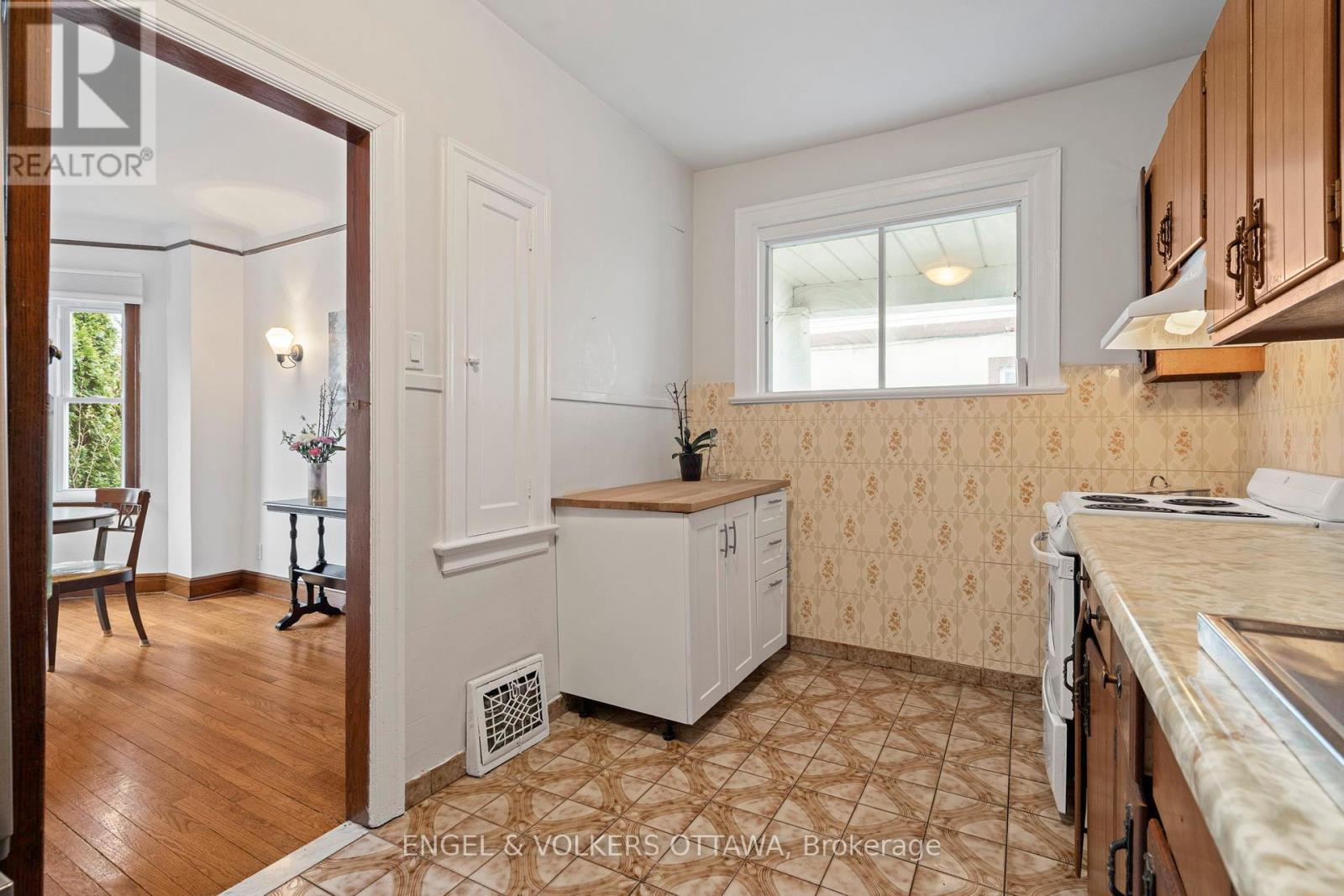 18 Clarendon Avenue, Ottawa, Ontario  K1Y 0P2 - Photo 10 - X13001918