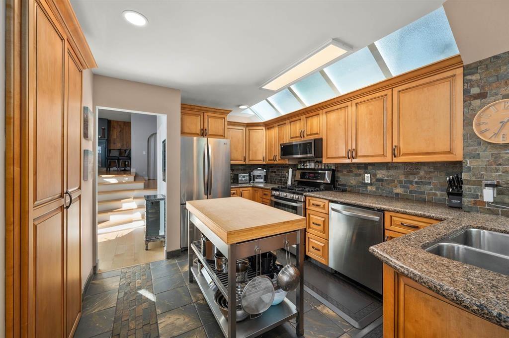 1246 Oxford Street, White Rock, British Columbia V4B 5G8 - Photo 10 - R3111726