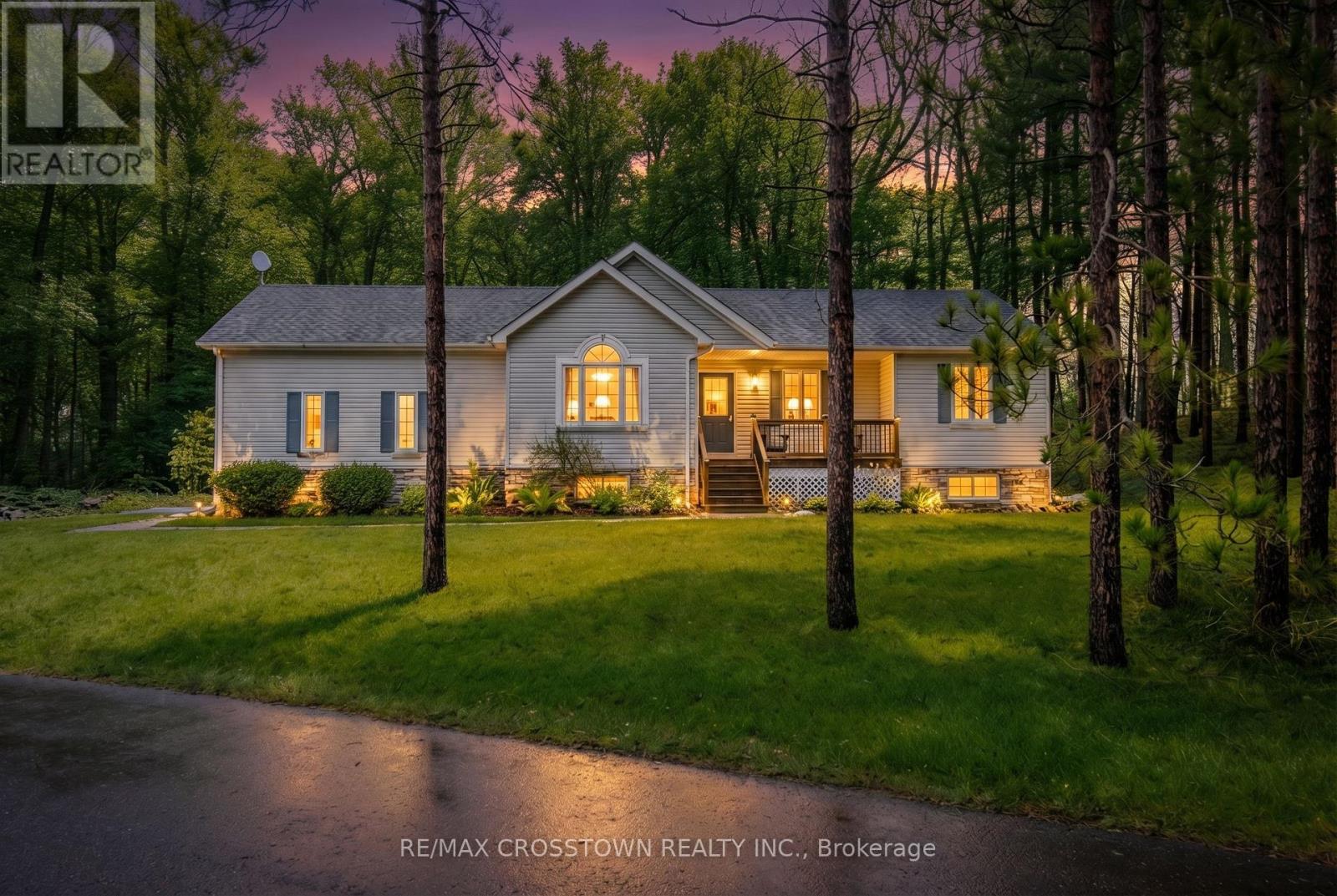 9 Monica Court, Oro-Medonte, Ontario  L0K 1E0 - Photo 3 - S13001430