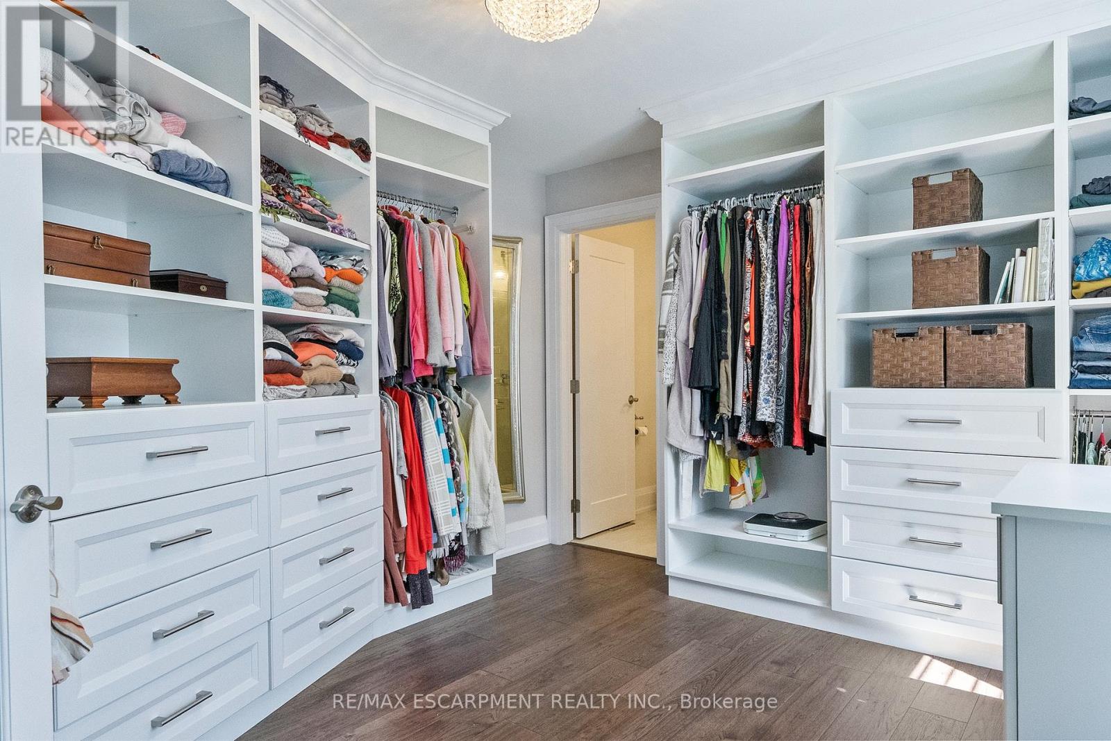 24 Cayuga Avenue, Mississauga, Ontario  L5G 3S7 - Photo 26 - W12753556