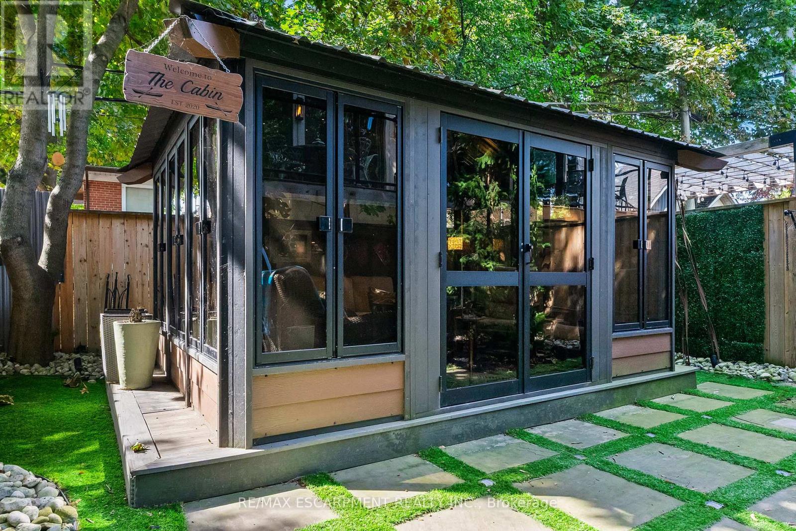 24 Cayuga Avenue, Mississauga, Ontario  L5G 3S7 - Photo 45 - W12753556