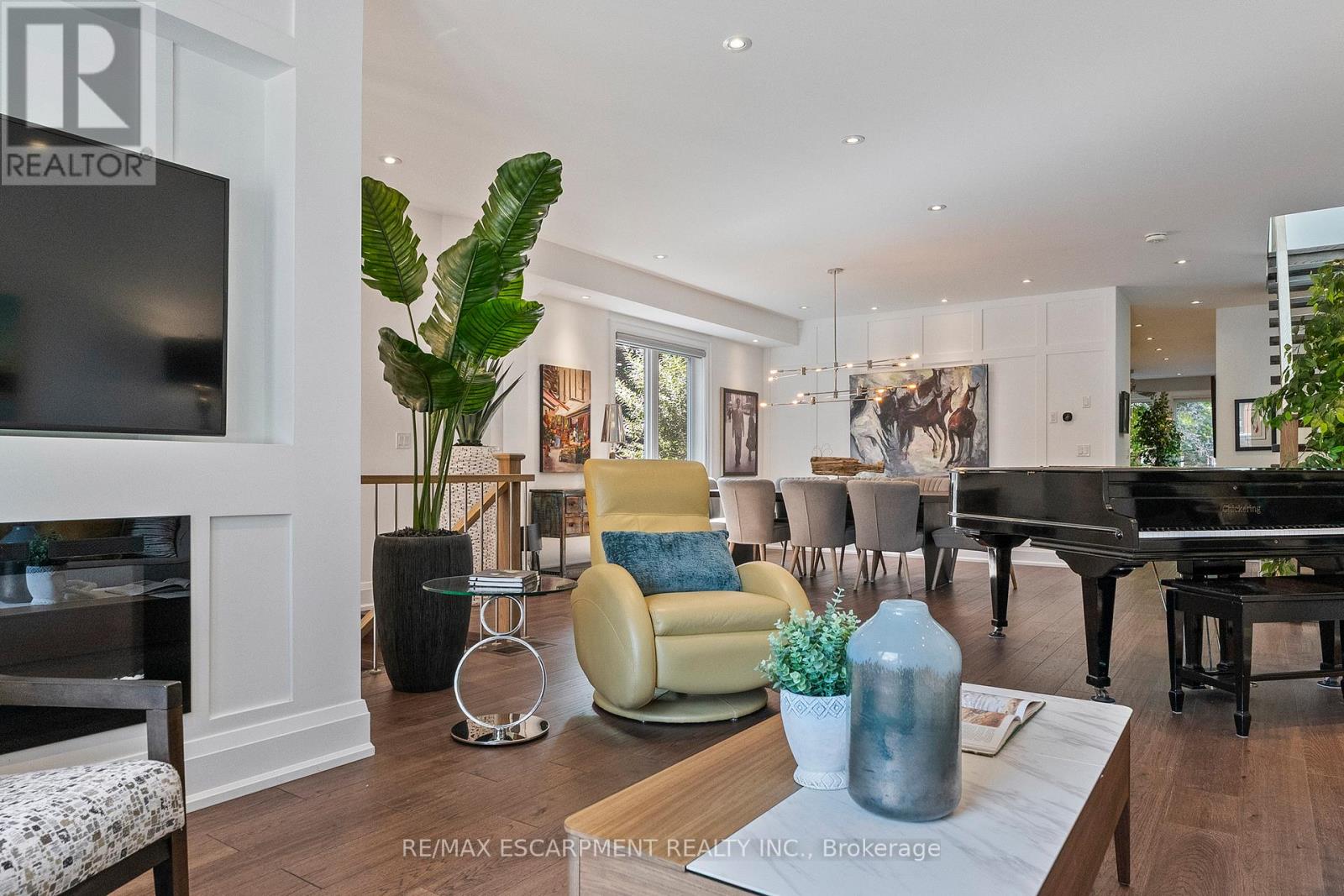 24 Cayuga Avenue, Mississauga, Ontario  L5G 3S7 - Photo 6 - W12753556