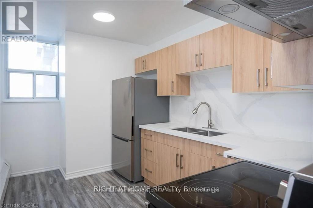 508 - 390 Dixon Road W, Toronto, Ontario  M9R 1T4 - Photo 4 - W13001874