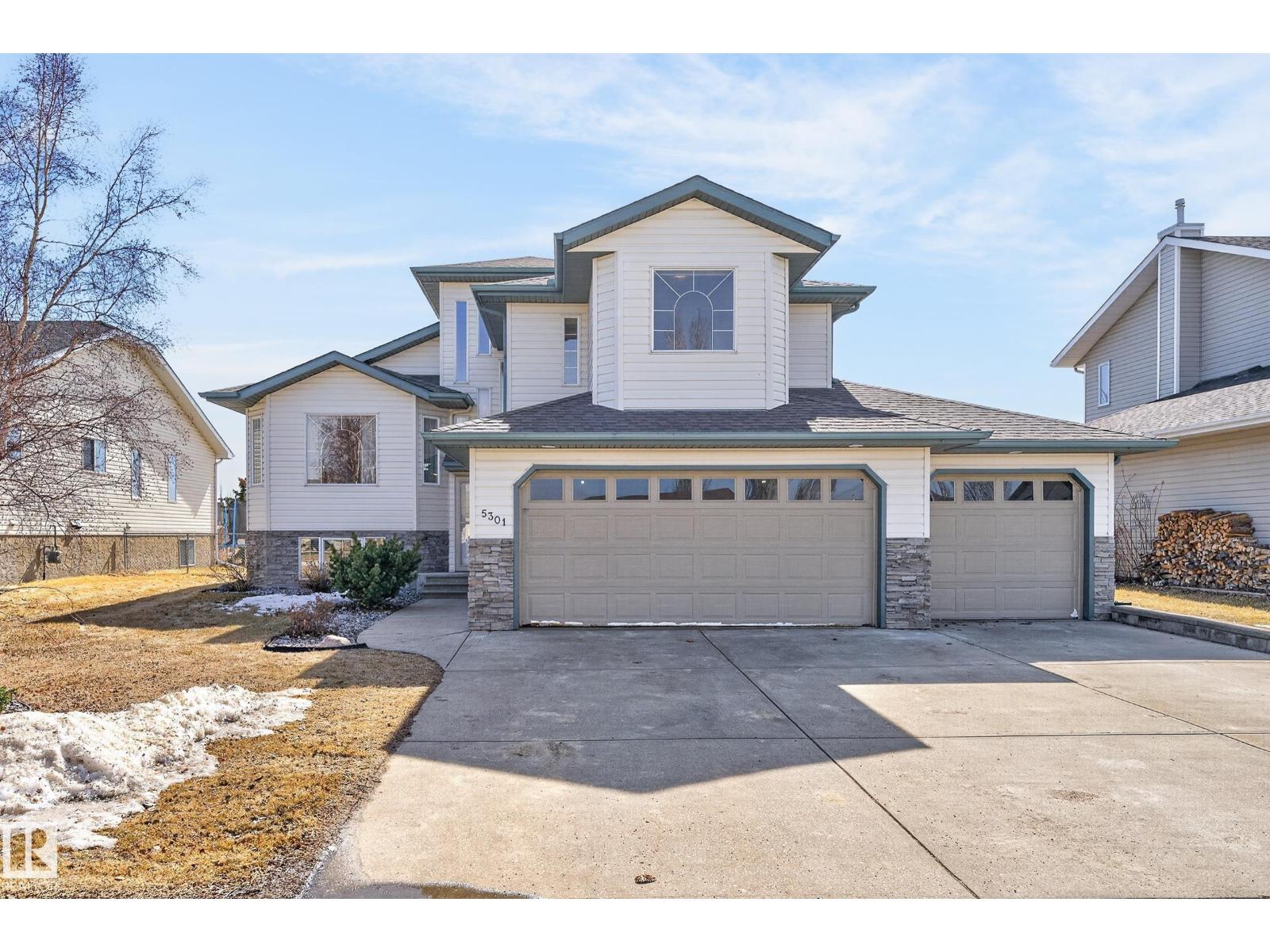 5301 40 AV, beaumont, Alberta