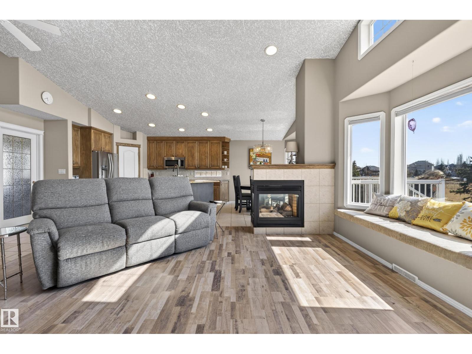 5301 40 Av, Beaumont, Alberta  T4X 1N4 - Photo 18 - E4482330