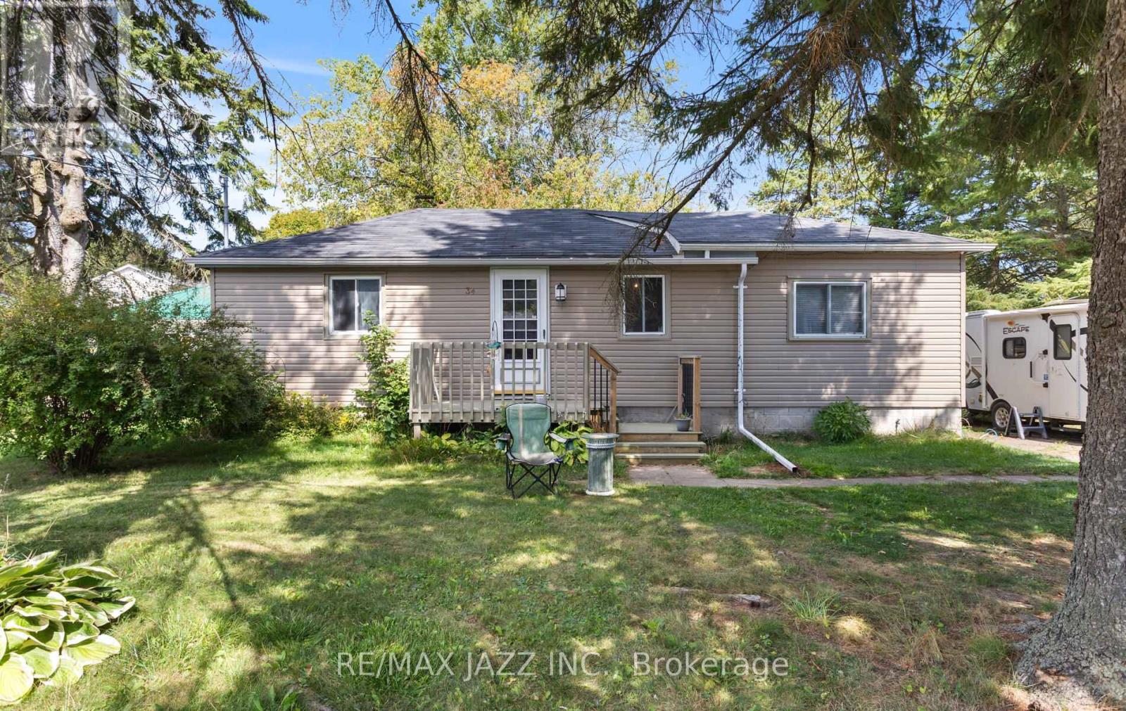 34 Fawcette Avenue, Prince Edward County, Ontario  K0K 2T0 - Photo 1 - X13002020