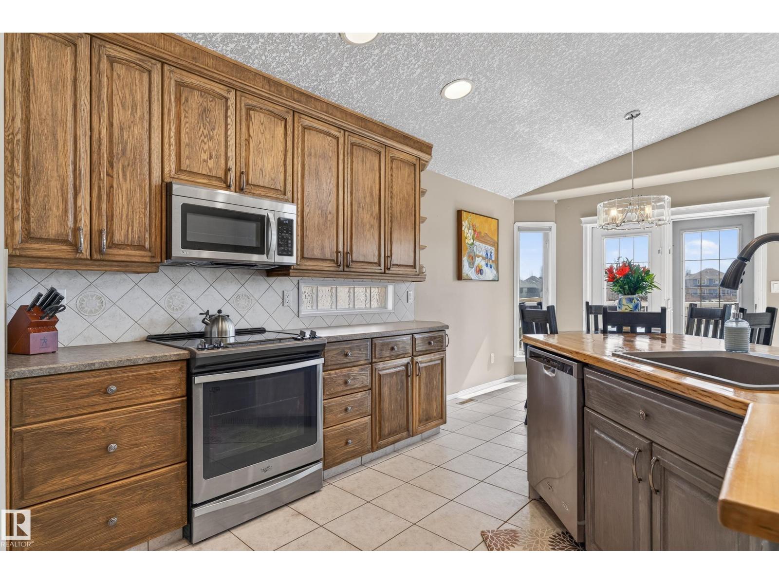 5301 40 Av, Beaumont, Alberta  T4X 1N4 - Photo 13 - E4482330