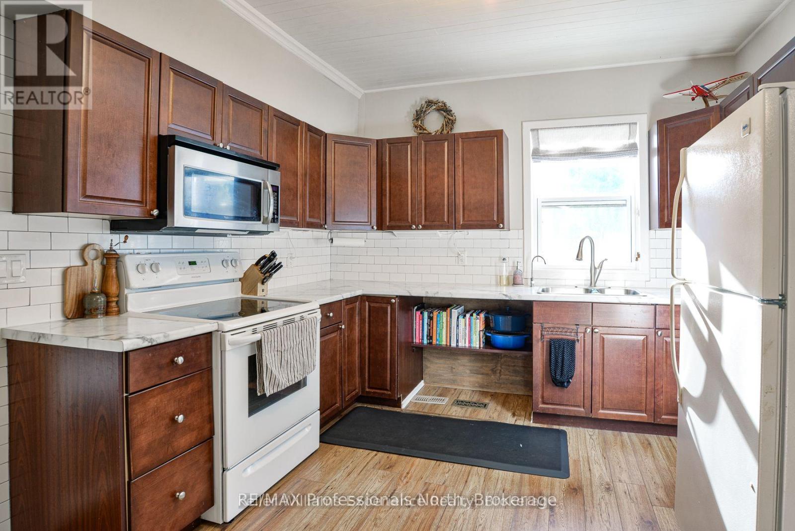 14 Edward Street, Bracebridge, Ontario P1L 1H5 - Photo 14 - X13002006