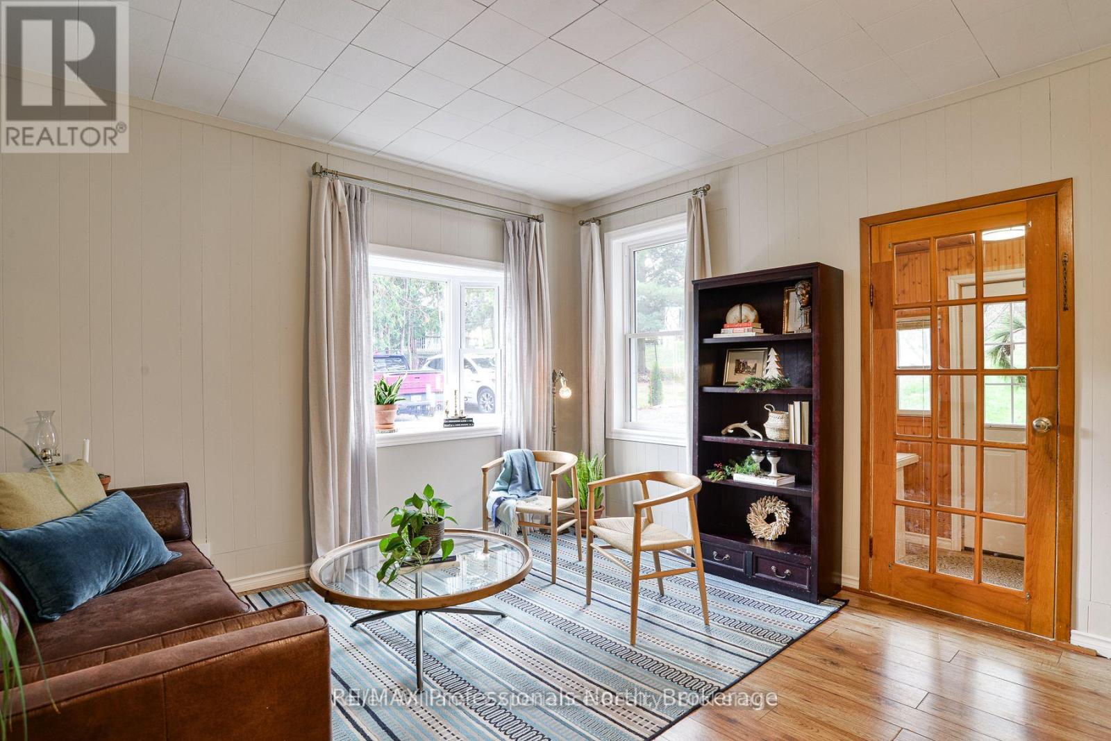 14 Edward Street, Bracebridge, Ontario P1L 1H5 - Photo 3 - X13002006