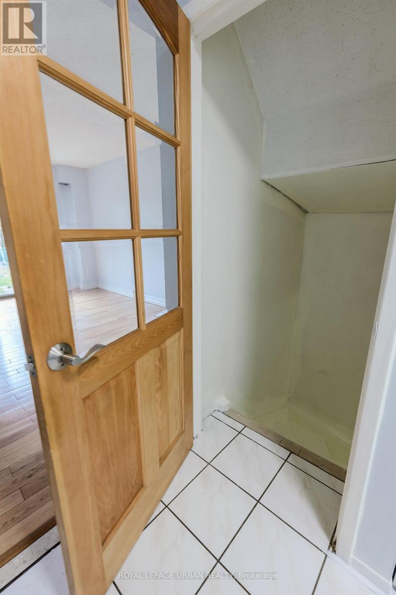 347 Braymore Boulevard, Toronto, Ontario  M1B 2W6 - Photo 37 - E13001186