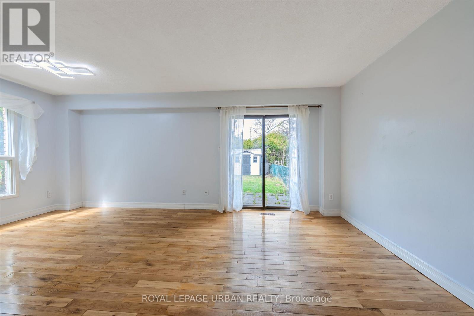 347 Braymore Boulevard, Toronto, Ontario  M1B 2W6 - Photo 12 - E13001186