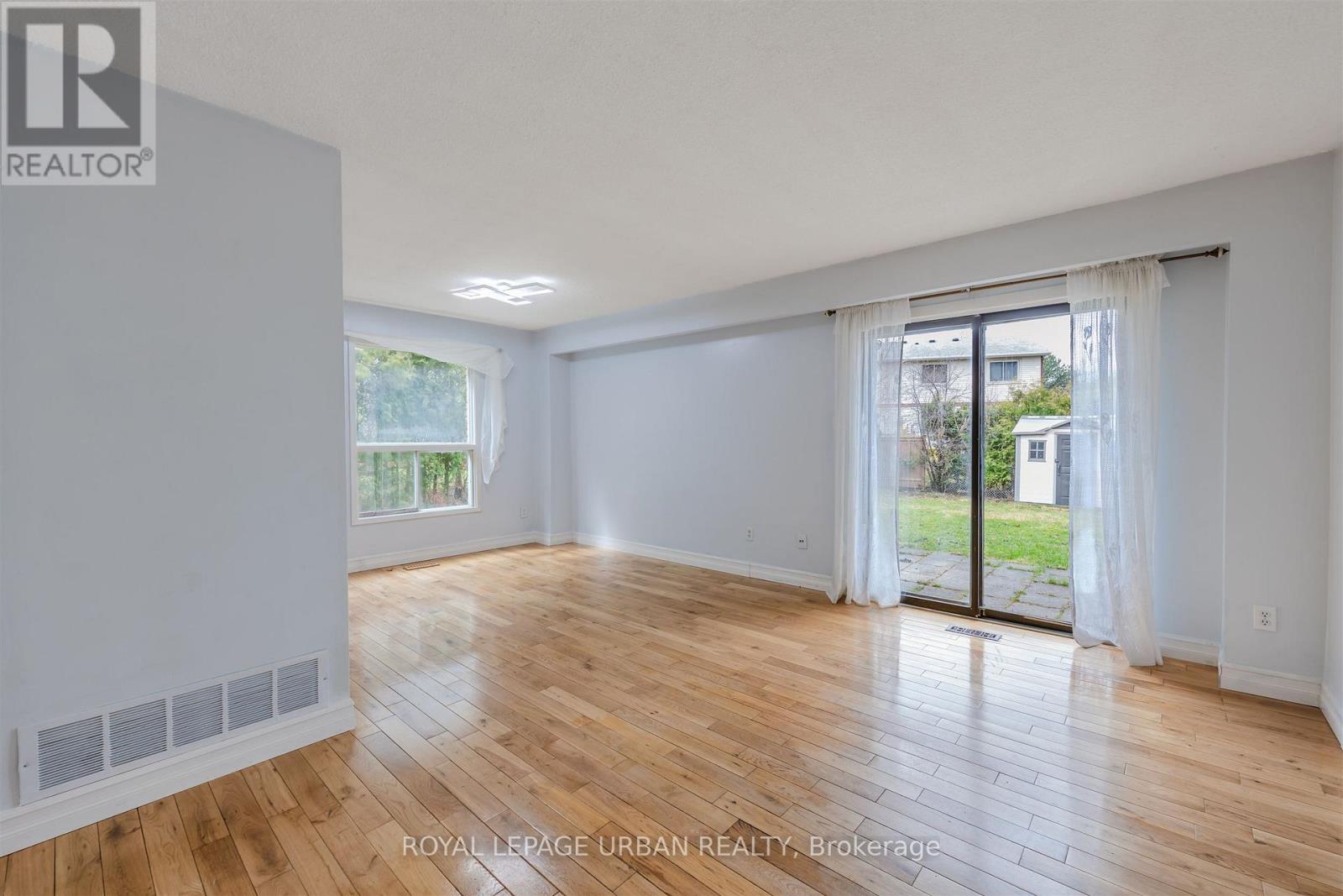 347 Braymore Boulevard, Toronto, Ontario  M1B 2W6 - Photo 14 - E13001186