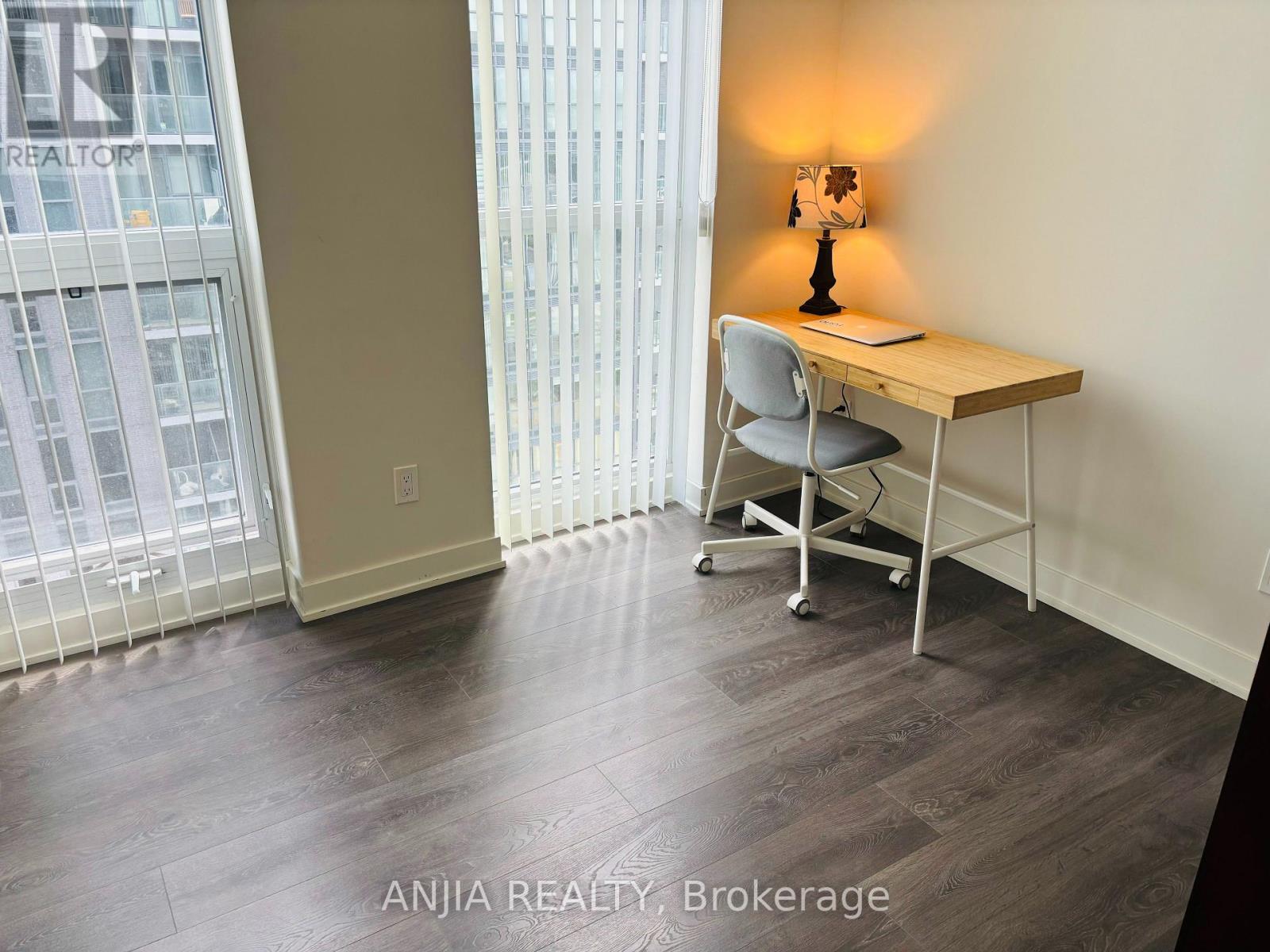 1807 - 6 Sonic Way, Toronto, Ontario  M3C 0P1 - Photo 6 - C13001968