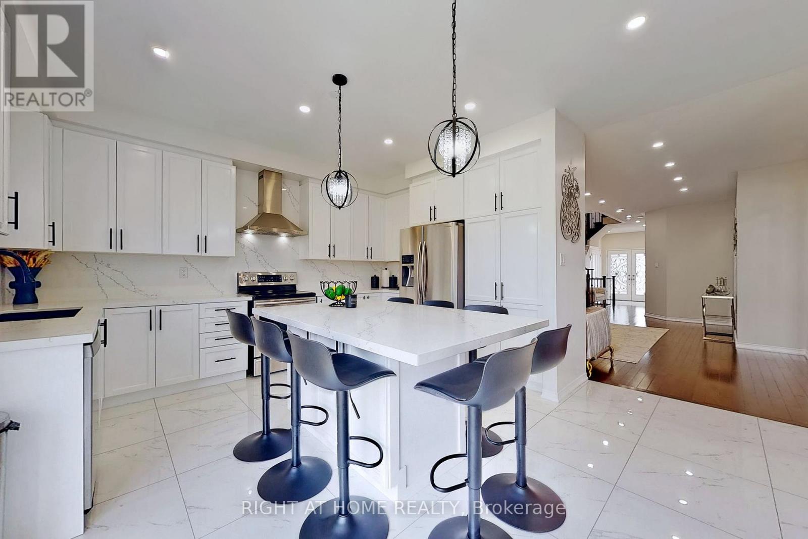 1733 Fredrick Maison Drive E, Oshawa, Ontario  L1H 8L7 - Photo 14 - E13001914